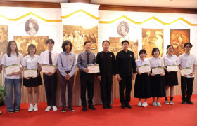 รูปภาพ : ผลงานนักศึกษา มทร.ล้านนา ร่วมเฉลิมพระเกียรติในนิทรรศการโครงการอันเนื่องมาจากพระราชดำริฯ ณ ศาลากลางจังหวัดเชียงใหม่