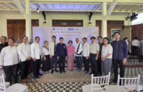 รูปภาพ : มทร.ล้านนา ร่วมขับเคลื่อนการฟื้นฟูย่านเมืองเก่าเชียงใหม่ ผ่านเวทีเสวนา “ฟื้นใจบ้าน ฟื้นใจย่าน ฟื้นชีวิตเมือง” เชื่อมโยงองค์ความรู้สู่การพัฒนาเมืองสร้างสรรค์