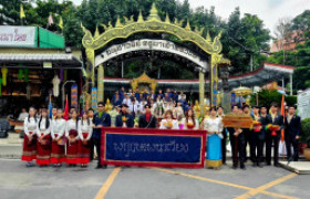 รูปภาพ : มทร.ล้านนา จัดพิธีนมัสการครูบาศรีวิชัย ประจำปี 2569 สร้างขวัญกำลังใจนักศึกษาใหม่ สืบสานศรัทธาและอัตลักษณ์แห่งล้านนา