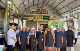 รูปภาพ : คณะวิทยาศาสตร์และเทคโนโลยีการเกษตร มทร.ล้านนา ตาก  เป็นวิทยากรให้ความรู้ “กิจกรรมคิดค้นเมนูอาหาร อัตลักษณ์ท้องถิ่น”