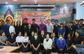 รูปภาพ : คณะวิทยาศาสตร์และเทคโนโลยีการเกษตร มทร.ล้านนา ตาก  เป็นวิทยากรให้ความรู้ “โครงการเสริมสร้างภูมิคุ้มกันในครอบครัวต่อภัยมิจฉาชีพ”