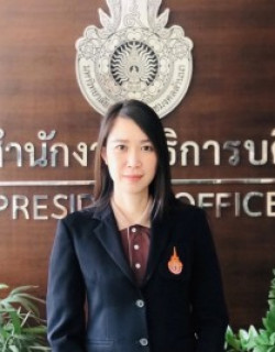 นางสาวสลิลทิพย์ วงค์แปง