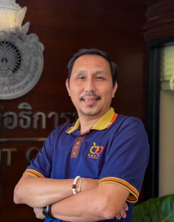 นายสุริยัน วันดี (บอม)