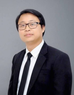 ผู้ช่วยศาสตราจารย์วิสูตร อาสนวิจิตร