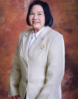 นางเกษฉัตร นวลดี