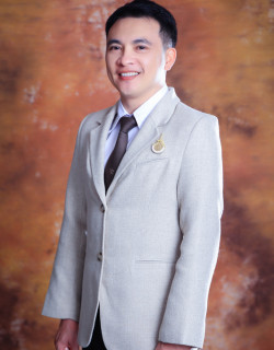 นายเอกชัย  ต๊ะบุญธง