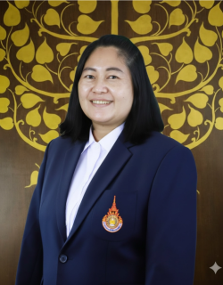 นางสาวสุรัตน์ เด่นสท้าน