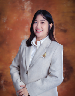 นางเมธาวี สมนัญชัย