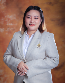 นางสาวคัทรียา  ไชยน้อย