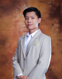 นายธานนท์ ชุ่มศรี