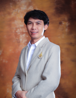 นายภูเบศร์ แสงปุก