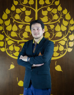 มาโนช นำฟู