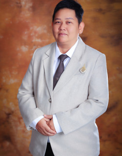 นางสาวธนวันต์ ดีศิริ