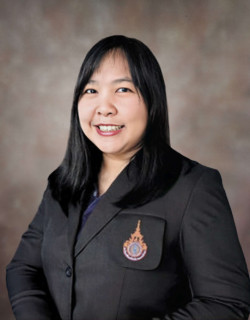 Dr.Paweeya Raknim