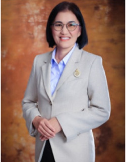 นางขวัญเรือน  มีมานัส