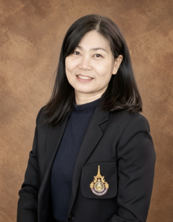 นางสาวภัทรพร ชัยสิทธิ์