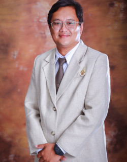 นายดรัณภพ ประเสริฐชัย