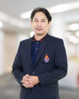 นายธีรศักดิ์ นรรัตน์