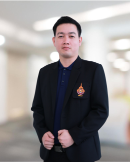 นายศักดิ์พล แสนพรม